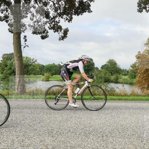 30.08.2026 - Elbe Triathlon Hamburg Michael Burmester http://msf.ph/oto/10051222 30.08.2026 09:52:43 Radfahren 386, 425, 428, 573, 739, 789, 834 meine-sportfotos.de