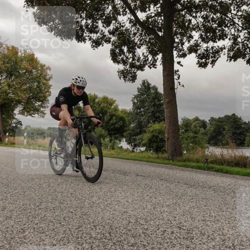 30.08.2026 - Elbe Triathlon Hamburg Michael Burmester http://msf.ph/oto/10051227 30.08.2026 10:12:57 Radfahren 441, 537, 657, 664, 669, 722, 728, 813, 872, 883 meine-sportfotos.de