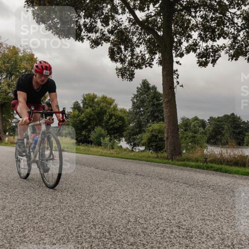 30.08.2026 - Elbe Triathlon Hamburg Michael Burmester http://msf.ph/oto/10051229 30.08.2026 10:12:59 Radfahren 441, 537, 664, 669, 722, 728, 813, 872, 883 meine-sportfotos.de