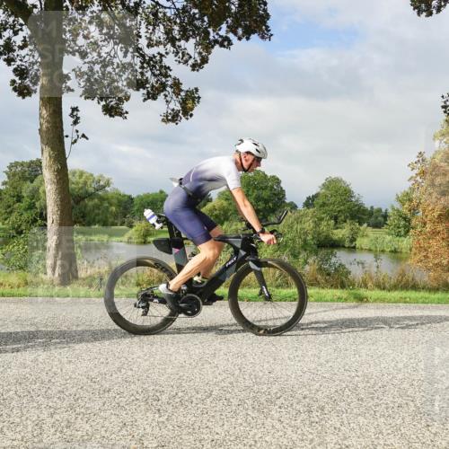30.08.2026 - Elbe Triathlon Hamburg Michael Burmester http://msf.ph/oto/10051279 30.08.2026 09:53:36 Radfahren 320, 435, 516, 575, 773, 965, 1897 meine-sportfotos.de
