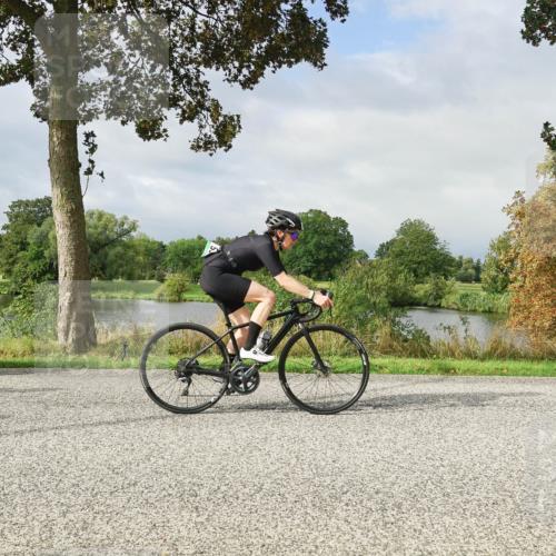 30.08.2026 - Elbe Triathlon Hamburg Michael Burmester http://msf.ph/oto/10051293 30.08.2026 09:53:48 Radfahren 632, 642, 833, 929 meine-sportfotos.de