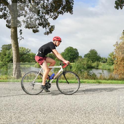 30.08.2026 - Elbe Triathlon Hamburg Michael Burmester http://msf.ph/oto/10051320 30.08.2026 09:54:14 Radfahren 362, 408, 497, 537, 560, 710, 712 meine-sportfotos.de