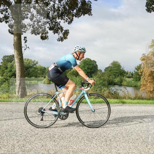 30.08.2026 - Elbe Triathlon Hamburg Michael Burmester http://msf.ph/oto/10051328 30.08.2026 09:54:17 Radfahren 362, 408, 537, 560, 710, 712 meine-sportfotos.de
