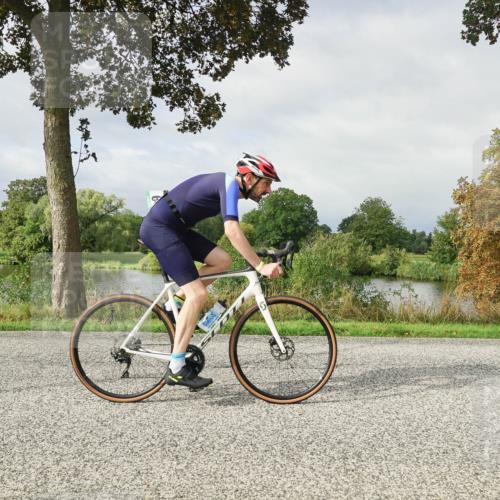 30.08.2026 - Elbe Triathlon Hamburg Michael Burmester http://msf.ph/oto/10051357 30.08.2026 09:54:46 Radfahren 400, 418, 541, 583, 648, 711, 911 meine-sportfotos.de