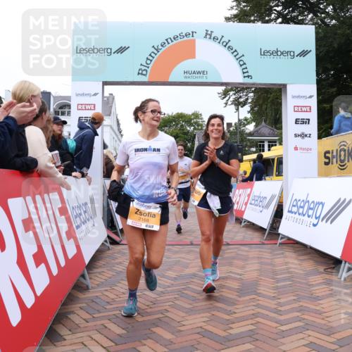 30.08.2026 - Blankeneser Heldenlauf Lena Gebhardt http://msf.ph/oto/10051387 30.08.2026 12:00:29 Ziel 2160, 2161, 2168, 2273, 2461, 2528, 2572, 2593, 2630 meine-sportfotos.de
