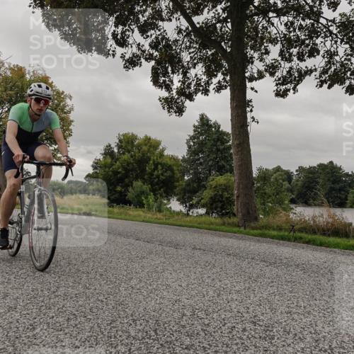 30.08.2026 - Elbe Triathlon Hamburg Michael Burmester http://msf.ph/oto/10051406 30.08.2026 10:15:28 Radfahren 513, 699, 810, 919, 934 meine-sportfotos.de