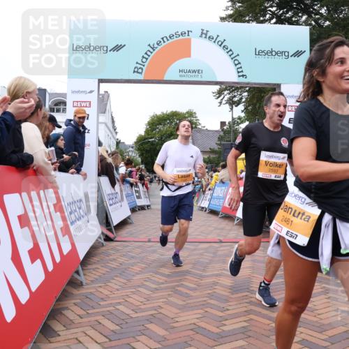 30.08.2026 - Blankeneser Heldenlauf Lena Gebhardt http://msf.ph/oto/10051409 30.08.2026 12:00:31 Ziel 2160, 2161, 2168, 2273, 2461, 2528, 2572, 2593, 2630 meine-sportfotos.de