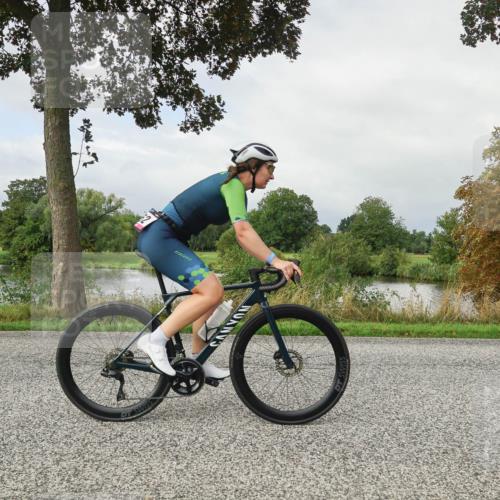30.08.2026 - Elbe Triathlon Hamburg Michael Burmester http://msf.ph/oto/10051434 30.08.2026 09:55:48 Radfahren 352, 397, 479, 595, 621, 757, 820, 843, 872 meine-sportfotos.de