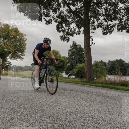 30.08.2026 - Elbe Triathlon Hamburg Michael Burmester http://msf.ph/oto/10051449 30.08.2026 10:16:09 Radfahren 540, 624, 874, 958 meine-sportfotos.de