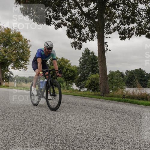 30.08.2026 - Elbe Triathlon Hamburg Michael Burmester http://msf.ph/oto/10051478 30.08.2026 10:16:29 Radfahren 548, 650, 820, 869 meine-sportfotos.de