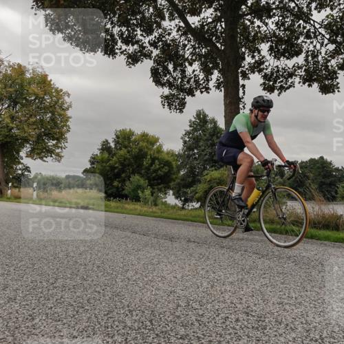 30.08.2026 - Elbe Triathlon Hamburg Michael Burmester http://msf.ph/oto/10051584 30.08.2026 10:18:21 Radfahren 475, 725, 864, 900, 953 meine-sportfotos.de