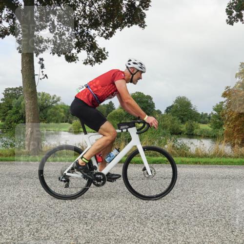 30.08.2026 - Elbe Triathlon Hamburg Michael Burmester http://msf.ph/oto/10051585 30.08.2026 09:57:40 Radfahren 569, 734, 737, 976 meine-sportfotos.de