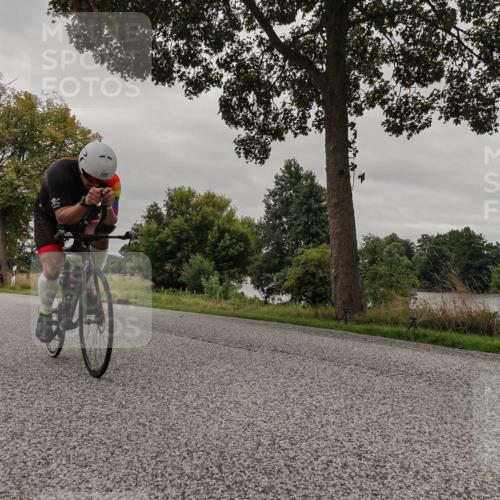 30.08.2026 - Elbe Triathlon Hamburg Michael Burmester http://msf.ph/oto/10051607 30.08.2026 10:18:40 Radfahren 666, 702, 870 meine-sportfotos.de
