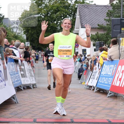 30.08.2026 - Blankeneser Heldenlauf Lena Gebhardt http://msf.ph/oto/10051644 30.08.2026 12:00:58 Ziel 2020, 2026, 2181, 2323, 2349, 2856 meine-sportfotos.de