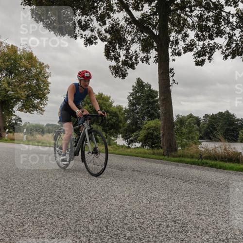 30.08.2026 - Elbe Triathlon Hamburg Michael Burmester http://msf.ph/oto/10051693 30.08.2026 10:20:44 Radfahren 672, 879, 942 meine-sportfotos.de