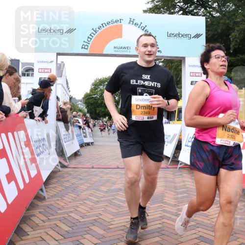 30.08.2026 - Blankeneser Heldenlauf Lena Gebhardt http://msf.ph/oto/10051705 30.08.2026 12:01:03 Ziel 2323, 2349, 2856 meine-sportfotos.de