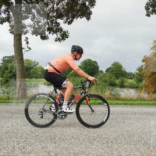 30.08.2026 - Elbe Triathlon Hamburg Michael Burmester http://msf.ph/oto/10051723 30.08.2026 09:59:14 Radfahren 452, 472, 495, 647, 934 meine-sportfotos.de