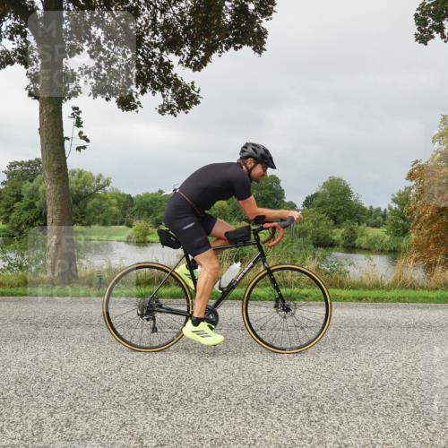 30.08.2026 - Elbe Triathlon Hamburg Michael Burmester http://msf.ph/oto/10051729 30.08.2026 09:59:20 Radfahren 452, 667, 750, 918 meine-sportfotos.de