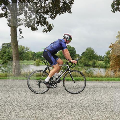 30.08.2026 - Elbe Triathlon Hamburg Michael Burmester http://msf.ph/oto/10051737 30.08.2026 09:59:26 Radfahren 667, 750, 780, 918 meine-sportfotos.de