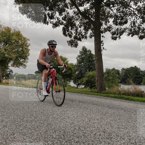 30.08.2026 - Elbe Triathlon Hamburg Michael Burmester http://msf.ph/oto/10051746 30.08.2026 10:21:57 Radfahren 561, 818 meine-sportfotos.de