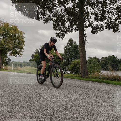 30.08.2026 - Elbe Triathlon Hamburg Michael Burmester http://msf.ph/oto/10051772 30.08.2026 10:22:34 Radfahren 791, 903, 977 meine-sportfotos.de