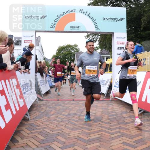 30.08.2026 - Blankeneser Heldenlauf Lena Gebhardt http://msf.ph/oto/10051779 30.08.2026 12:01:12 Ziel 2145, 2146, 2286, 2660, 2917, 2937 meine-sportfotos.de