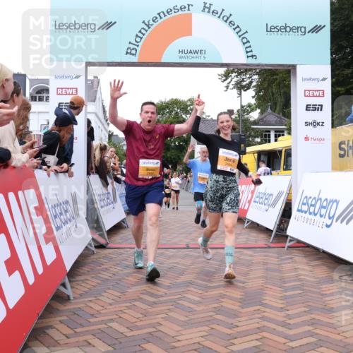 30.08.2026 - Blankeneser Heldenlauf Lena Gebhardt http://msf.ph/oto/10051804 30.08.2026 12:01:13 Ziel 2145, 2146, 2286, 2660, 2917, 2937 meine-sportfotos.de