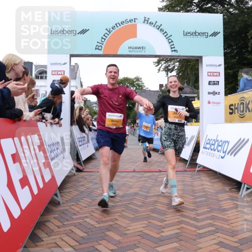 30.08.2026 - Blankeneser Heldenlauf Lena Gebhardt http://msf.ph/oto/10051814 30.08.2026 12:01:14 Ziel 2145, 2146, 2286, 2660, 2765, 2917, 2937 meine-sportfotos.de