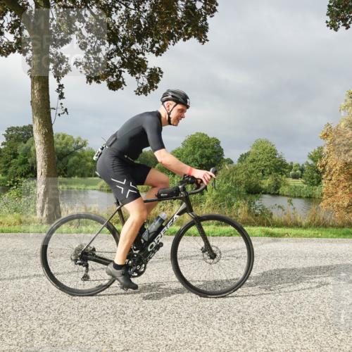 30.08.2026 - Elbe Triathlon Hamburg Michael Burmester http://msf.ph/oto/10051824 30.08.2026 10:01:02 Radfahren 548, 636, 671, 675, 699, 705, 826 meine-sportfotos.de