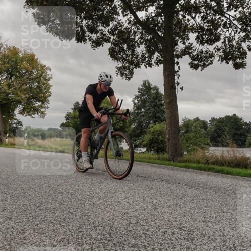 30.08.2026 - Elbe Triathlon Hamburg Michael Burmester http://msf.ph/oto/10051854 30.08.2026 10:24:13 Radfahren 793, 814, 822, 936, 941 meine-sportfotos.de