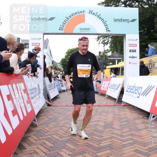 30.08.2026 - Blankeneser Heldenlauf Lena Gebhardt http://msf.ph/oto/10051868 30.08.2026 12:01:17 Ziel 2145, 2146, 2286, 2660, 2765, 2830, 2917, 2937 meine-sportfotos.de