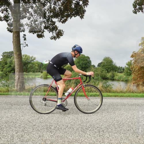 30.08.2026 - Elbe Triathlon Hamburg Michael Burmester http://msf.ph/oto/10051877 30.08.2026 10:01:47 Radfahren 546, 651, 694 meine-sportfotos.de