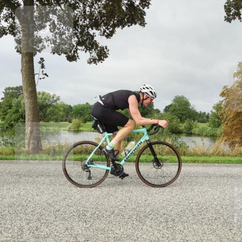 30.08.2026 - Elbe Triathlon Hamburg Michael Burmester http://msf.ph/oto/10051890 30.08.2026 10:02:05 Radfahren 438, 552, 622, 640, 702, 704, 940 meine-sportfotos.de