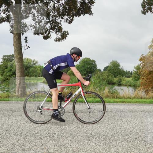 30.08.2026 - Elbe Triathlon Hamburg Michael Burmester http://msf.ph/oto/10051916 30.08.2026 10:02:19 Radfahren 414, 459, 568, 725, 879, 882 meine-sportfotos.de