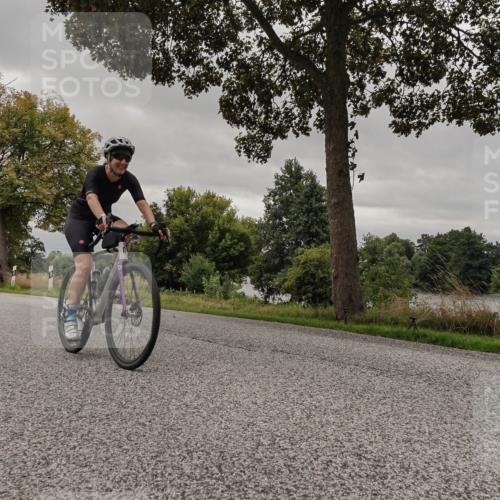 30.08.2026 - Elbe Triathlon Hamburg Michael Burmester http://msf.ph/oto/10051920 30.08.2026 10:25:33 Radfahren 925, 946, 1031 meine-sportfotos.de