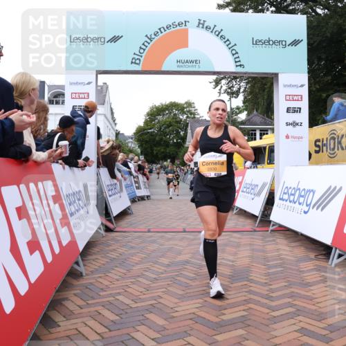 30.08.2026 - Blankeneser Heldenlauf Lena Gebhardt http://msf.ph/oto/10051930 30.08.2026 12:01:20 Ziel 2269, 2286, 2660, 2765, 2830, 2917, 2937 meine-sportfotos.de