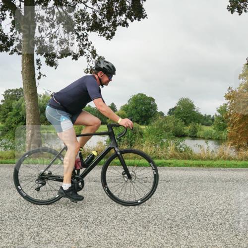 30.08.2026 - Elbe Triathlon Hamburg Michael Burmester http://msf.ph/oto/10051945 30.08.2026 10:02:51 Radfahren 493, 598, 639, 662, 670, 674, 862, 870 meine-sportfotos.de