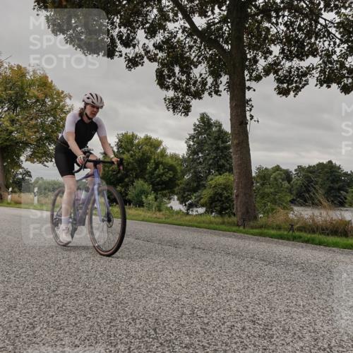 30.08.2026 - Elbe Triathlon Hamburg Michael Burmester http://msf.ph/oto/10051963 30.08.2026 10:26:28 Radfahren 716, 906 meine-sportfotos.de