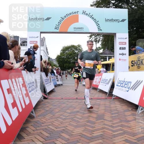 30.08.2026 - Blankeneser Heldenlauf Lena Gebhardt http://msf.ph/oto/10051967 30.08.2026 12:01:25 Ziel 2202, 2269, 2765, 2830 meine-sportfotos.de