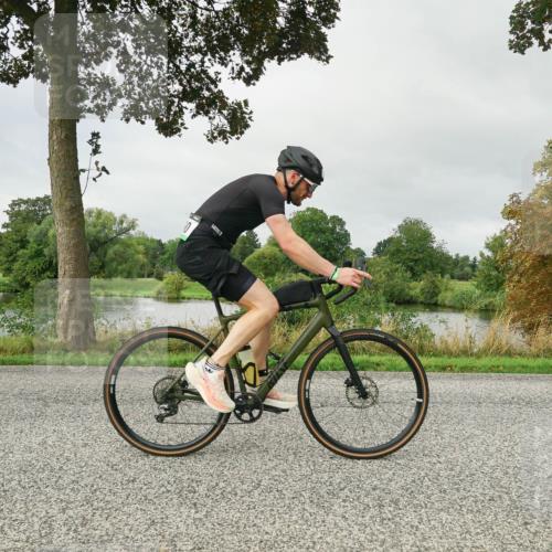 30.08.2026 - Elbe Triathlon Hamburg Michael Burmester http://msf.ph/oto/10051971 30.08.2026 10:03:03 Radfahren 460, 582, 921, 942, 1894 meine-sportfotos.de