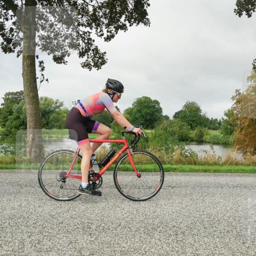 30.08.2026 - Elbe Triathlon Hamburg Michael Burmester http://msf.ph/oto/10051976 30.08.2026 10:03:10 Radfahren 484, 567, 666, 857 meine-sportfotos.de