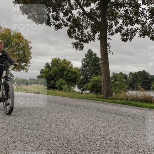 30.08.2026 - Elbe Triathlon Hamburg Michael Burmester http://msf.ph/oto/10051981 30.08.2026 10:26:50 Radfahren 867, 960, 1008 meine-sportfotos.de