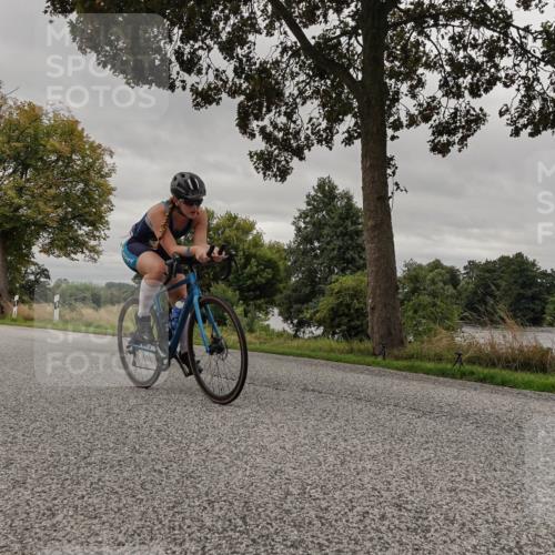 30.08.2026 - Elbe Triathlon Hamburg Michael Burmester http://msf.ph/oto/10051992 30.08.2026 10:27:01 Radfahren 811, 842 meine-sportfotos.de