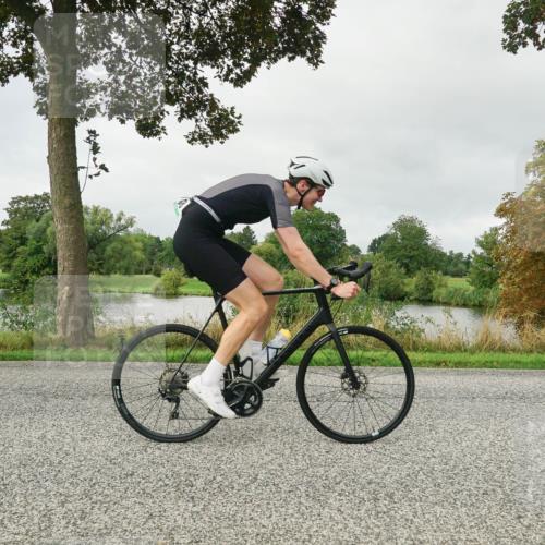 30.08.2026 - Elbe Triathlon Hamburg Michael Burmester http://msf.ph/oto/10051994 30.08.2026 10:03:36 Radfahren 572, 588, 672, 824 meine-sportfotos.de