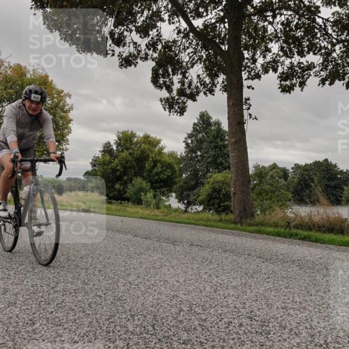 30.08.2026 - Elbe Triathlon Hamburg Michael Burmester http://msf.ph/oto/10052008 30.08.2026 10:27:22 Radfahren 860, 965 meine-sportfotos.de