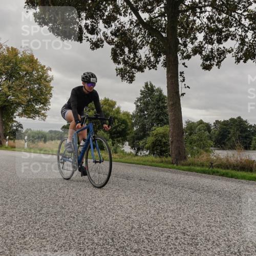 30.08.2026 - Elbe Triathlon Hamburg Michael Burmester http://msf.ph/oto/10052050 30.08.2026 10:28:12 Radfahren 509, 570, 853, 1260 meine-sportfotos.de