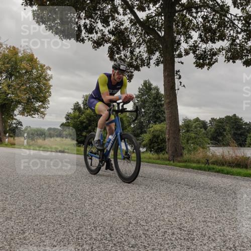 30.08.2026 - Elbe Triathlon Hamburg Michael Burmester http://msf.ph/oto/10052056 30.08.2026 10:28:16 Radfahren 570, 742, 757, 1260 meine-sportfotos.de
