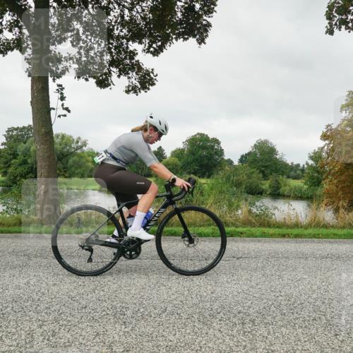 30.08.2026 - Elbe Triathlon Hamburg Michael Burmester http://msf.ph/oto/10052086 30.08.2026 10:05:44 Radfahren 565, 793, 817, 894, 941 meine-sportfotos.de