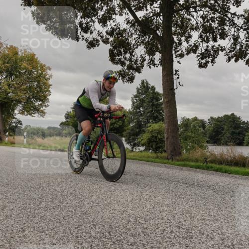 30.08.2026 - Elbe Triathlon Hamburg Michael Burmester http://msf.ph/oto/10052099 30.08.2026 10:28:51 Radfahren 849, 1093, 1097 meine-sportfotos.de