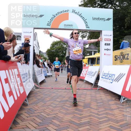 30.08.2026 - Blankeneser Heldenlauf Lena Gebhardt http://msf.ph/oto/10052105 30.08.2026 12:01:51 Ziel 2065, 2646, 2698 meine-sportfotos.de